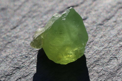 Peridot Kristall 14