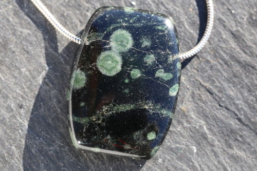 Nebula Stone (Eldarit)  Anhänger 02