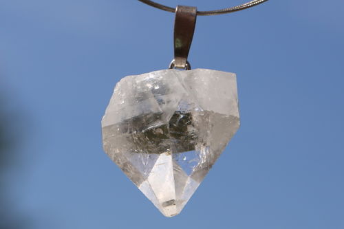 Apophyllit Kristall mit Silberöse 02