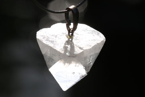 Apophyllit Kristall mit Silberöse 03